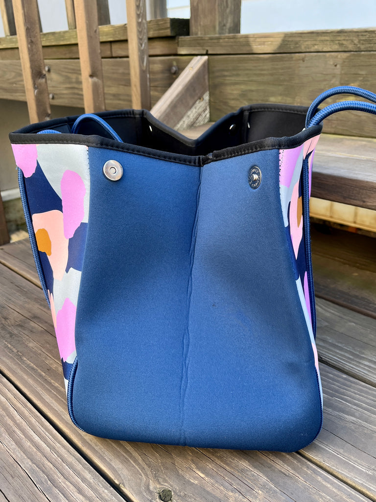 Neoprene Tote Bag - Navy Abstract Print – Never Enough BOUTIQUE